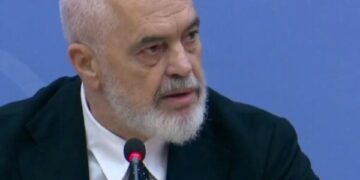 “Kjo nuk është revoltë për arsimin”, Rama: Protestë ishte ajo e vitit 2018, ne gjetëm dialog