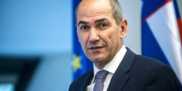 Kryeministri slloven kusht Serbisë që t’i dorëzojë arkivat e UDB’së: Përndryshe s’iu përkrahim në rrugën drejt BE