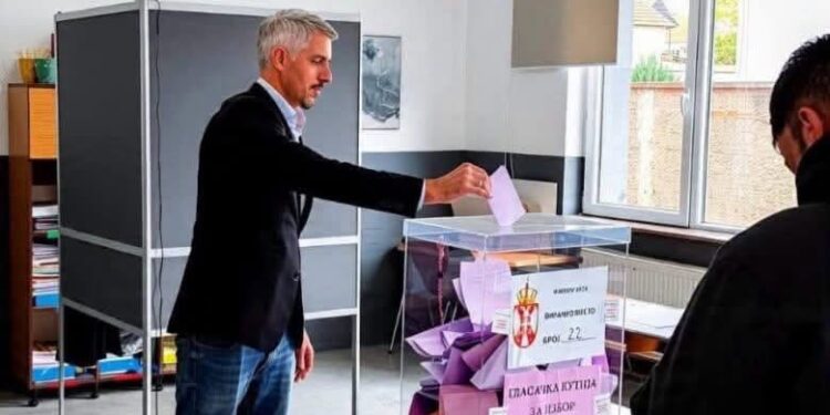 Visar Mehmeti pritet të bëhet deputeti i dytë shqiptar në Parlamentin e Serbisë