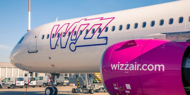 Skandal: Wizz Air lë pasagjerët shqiptarë dy ditë në aeroportin e Barcelonës