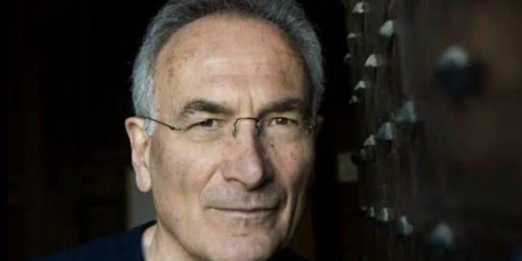Studiuesi francez: Rusia manipuloi procesin që çoi te Gjykata Speciale, Dick Marty ishte “idiot i dobishëm”
