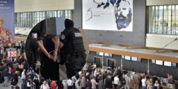 Po kërkohej nga Gjykata, kapet në Aeroportin “Adem Jashari” 27-vjeçari (A.B)