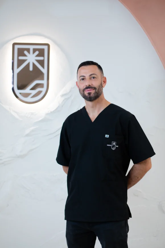 Foto: Adonis Bujupi - pronar i poliklinikës "Denta Care"