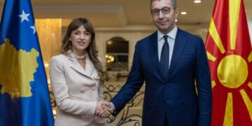 Mickoski pret Haxhiun: Folëm për avancimin e bashkëpunimit dhe forcimin e marrëdhënieve mes dy vendeve
