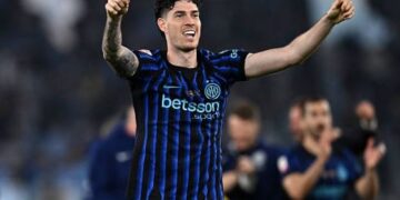 Barcelona rikthehet në garë për Alessandro Bastonin, synohet goditja e madhe në janar