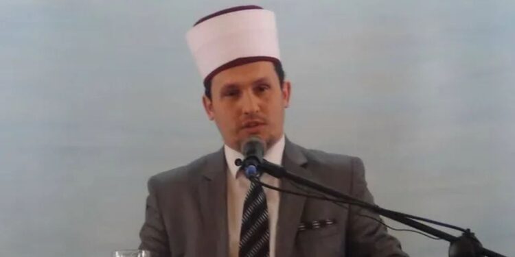 Sulmohet nga qentë endacakë imami në Gjilan, pëson lëndime trupore, përgjakje dhe shtypje
