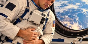Pse astronautët vuajnë nga kapsllëku në hapësirë? Shkencëtarët zbulojnë çfarë ndodh me zorrët
