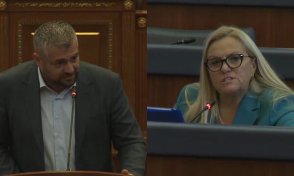 “Është dashur ta ruani kontributin pas luftës”, “faleminderit për ligjëratën” – replikat Hoti-Kadrijaj në Kuvend