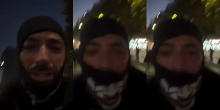 Stresi i bashkohet protestës në Tiranë, shfaqet mes gazit lotsjellës dhe u bën thirrje qytetarëve të dalin