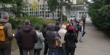 Pjesëmarrje rekord në zgjedhjet në Serbi: 67.6% e qytetarëve kanë votuar deri në orën 19:00
