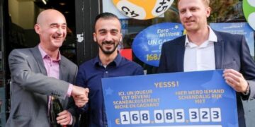 Shqiptari që i fshinte rrugët në Belgjikë fiton 168 milionë euro në lotari: Tani ka frikë për jetën e tij