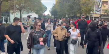 Sot dita e 12-të e protestës së studentëve në Tiranë, pritet t’i bashkohen edhe pedagogët, mjekët, artistët e diaspora