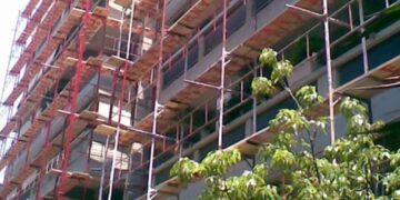 Kosovari bie nga skela në Gjermani, dërgohet me helikopter në spital