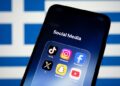 Greqia ndalon përdorimin e rrjeteve sociale për fëmijët nën 15 vjeç