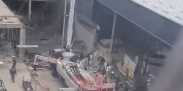 Shembet një pllakë në një objekt në ndërtim në Prizren, 5 të lënduar