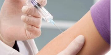 Nis vaksinimi kundër gripit sezonal në Prishtinë, deri në mesdite u vaksinuan rreth 100 persona